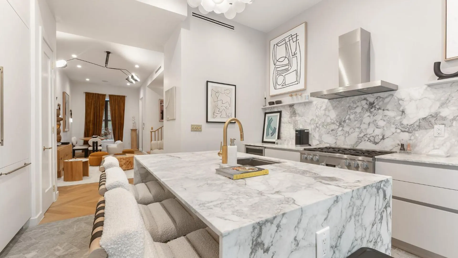 Luxurious Harlem Home With Modern Amenities, Outdoor Patio! Νέα Υόρκη 0*,  Ηνωμένες Πολιτείες της Αμερικής